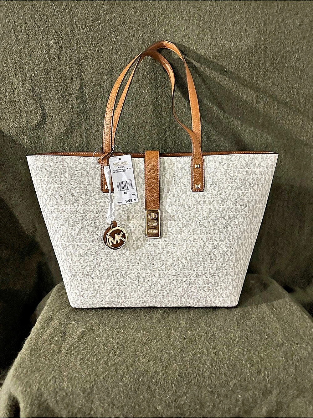 NWT AUTH MICHAEL KORS KARSON LARGE SIGNATURE CARRYALL TOTE